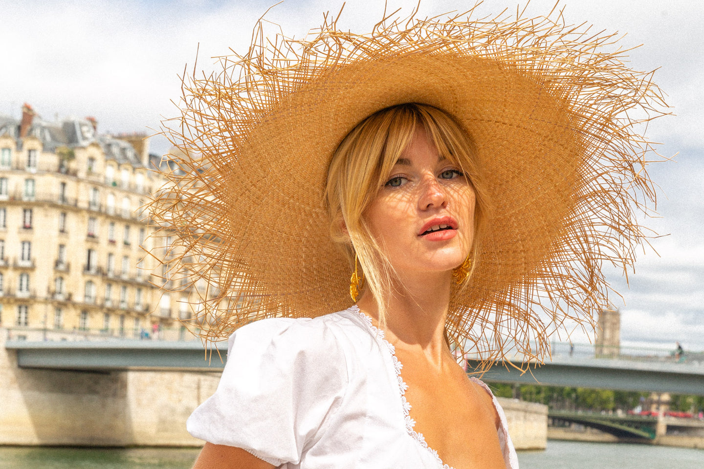 Constance Arnoult - bijoux filigrane - fait main - plaqué or - chapeau Panama Tulum -  - accessoires femme - luxe - éthique - fairee Paris